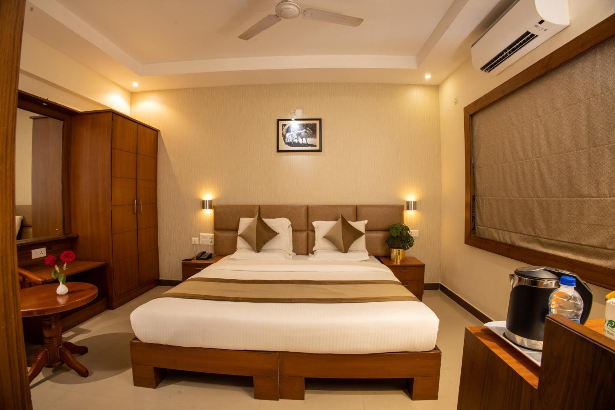 Metro Plaza Hotel By Rak Rooms, Mangaluru Extérieur photo