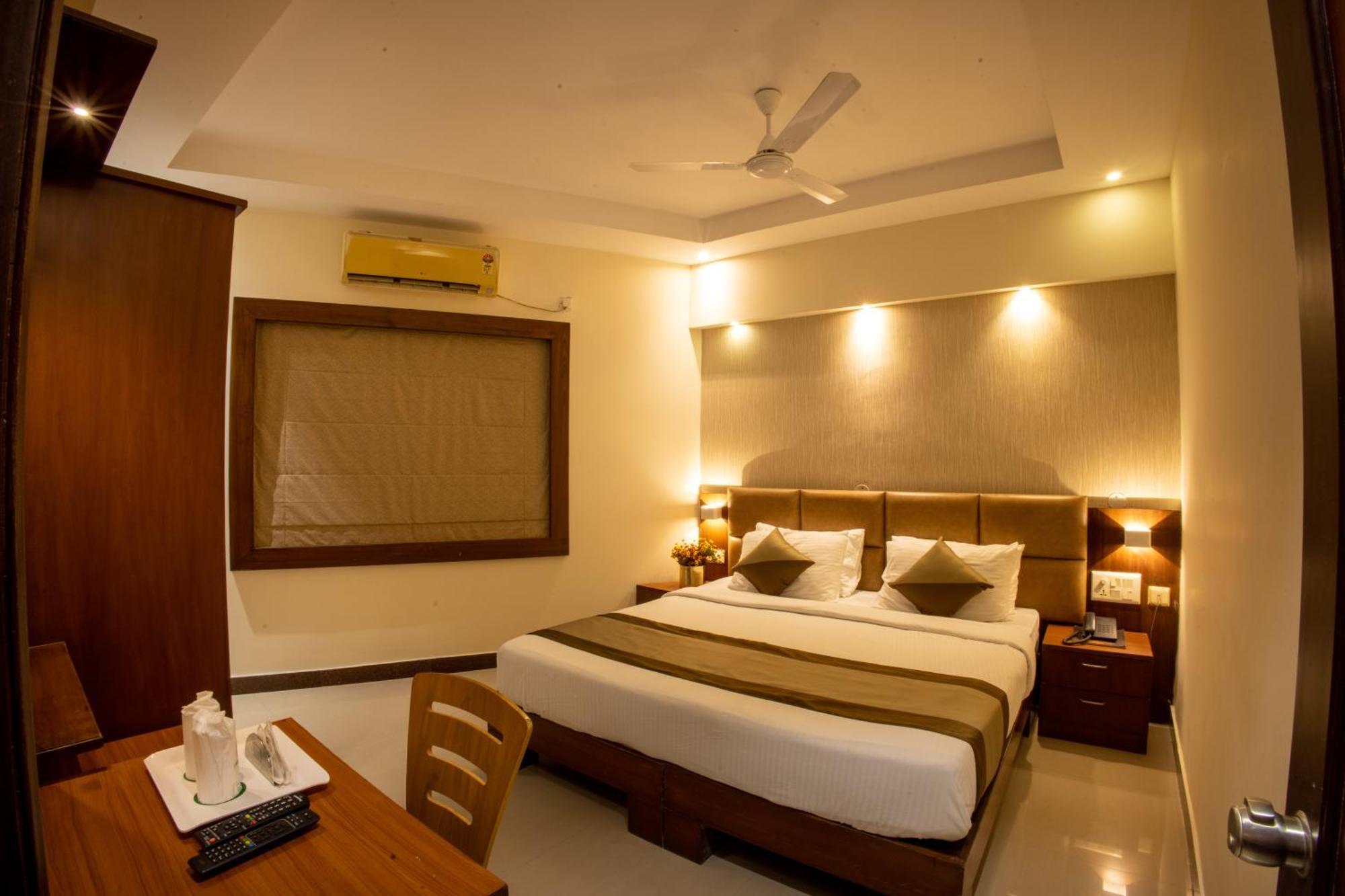 Metro Plaza Hotel By Rak Rooms, Mangaluru Extérieur photo