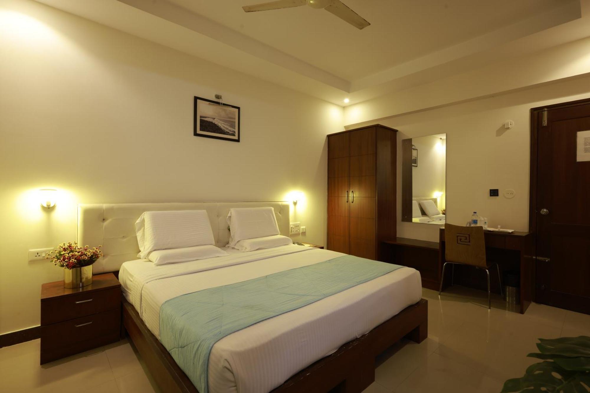 Metro Plaza Hotel By Rak Rooms, Mangaluru Extérieur photo